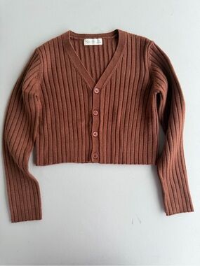 Rylee + Cru Cropped Ribbed Cardigan in Rust